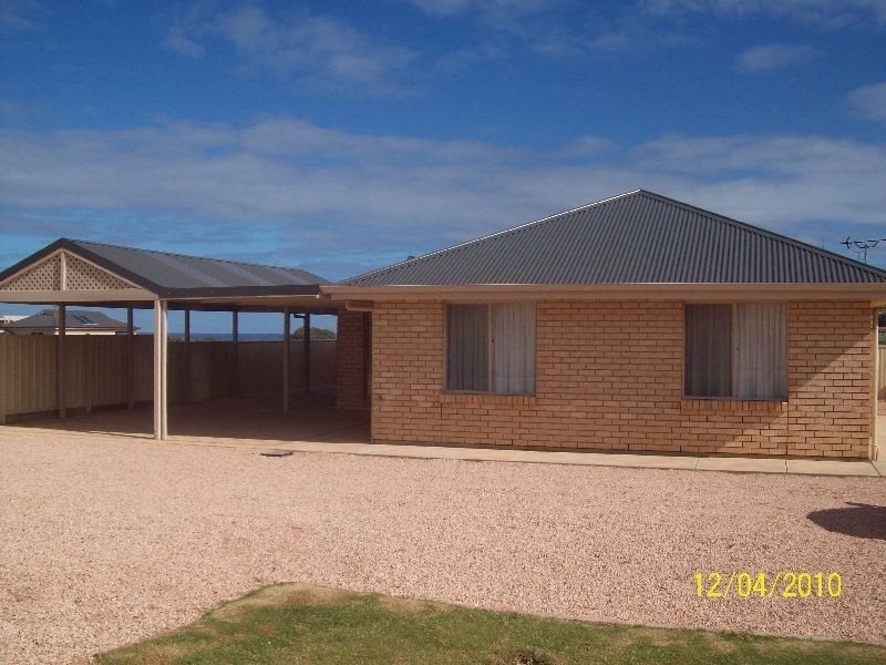 14 Woodward Street, Moonta Bay SA 5558