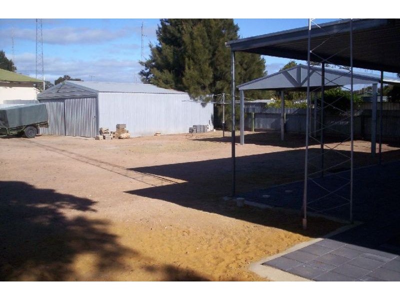5 Moonta Street, Wallaroo SA 5556