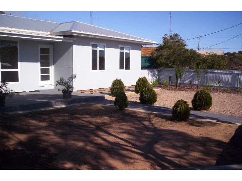 5 Moonta Street, Wallaroo SA 5556