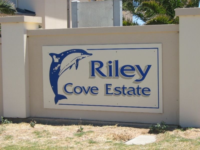 7 Woodforde (Rose Avenue) Drive, North Beach SA 5556