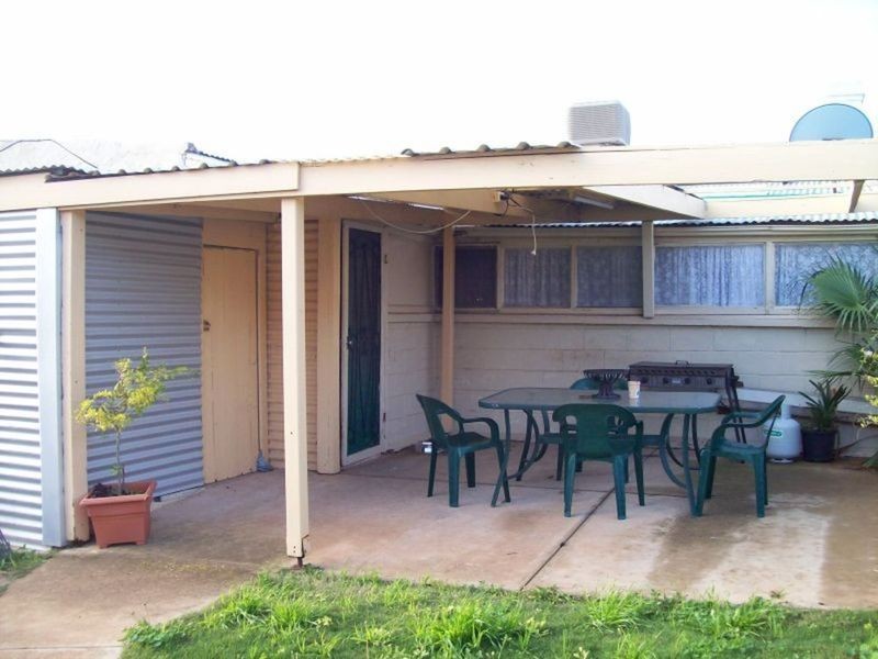69 Caroline Street, Moonta SA 5558