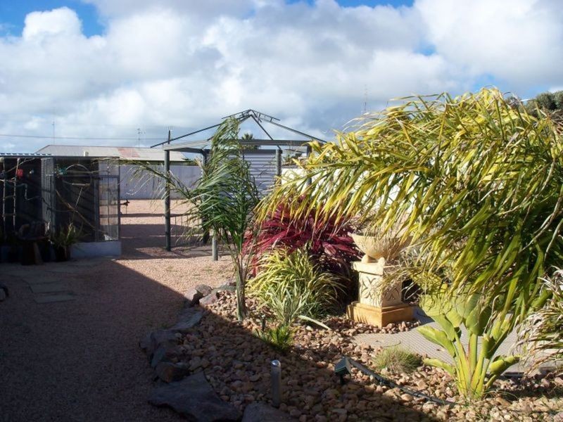 No 37 Moonta Road, Moonta Bay SA 5558