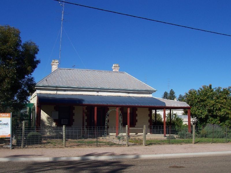 28 North West Terrace, Bute SA 5560