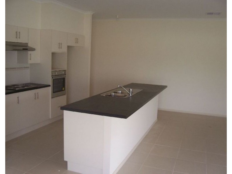 16 Measday Crescent, Kadina SA 5554