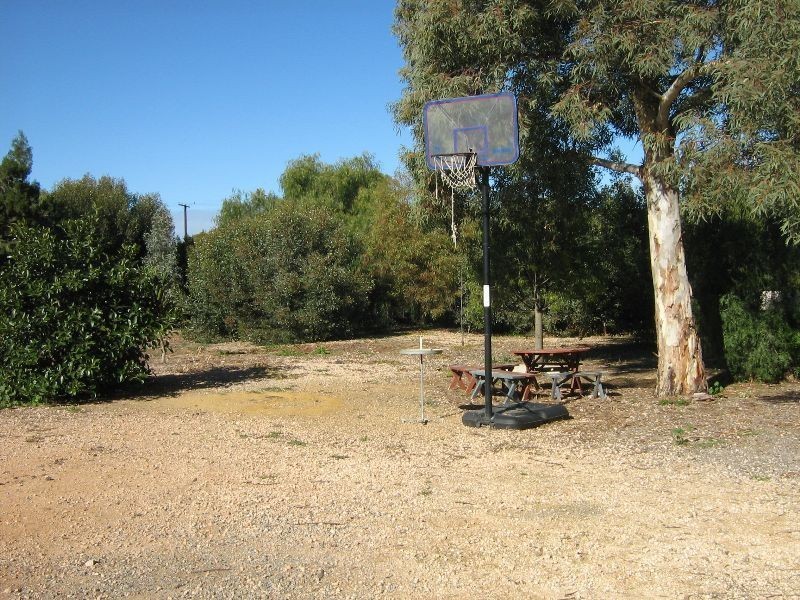 64 Barkla Road, Kadina SA 5554