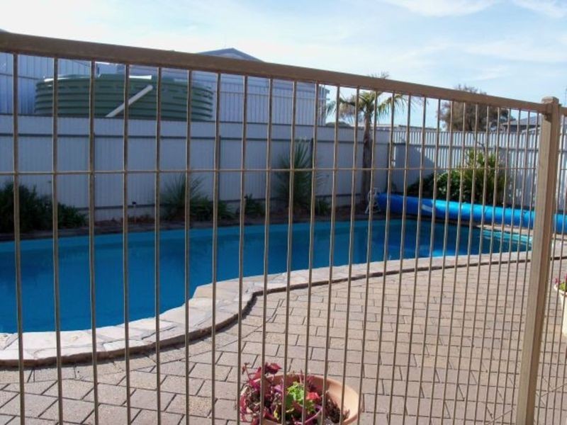 28 Hills Road, North Moonta SA 5558