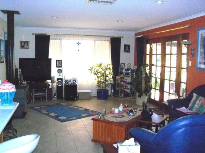 28 Hills Road, North Moonta SA 5558