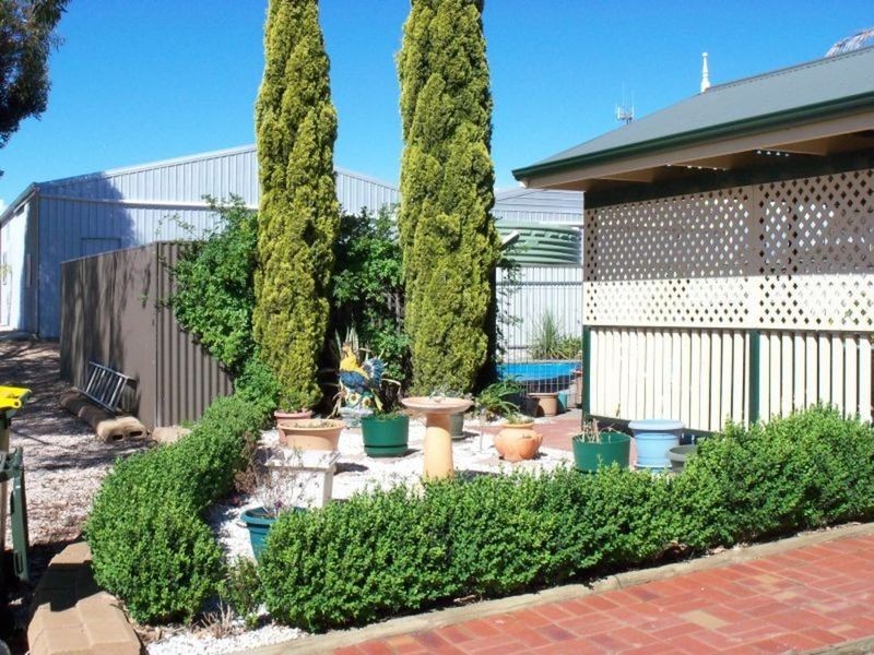 28 Hills Road, North Moonta SA 5558