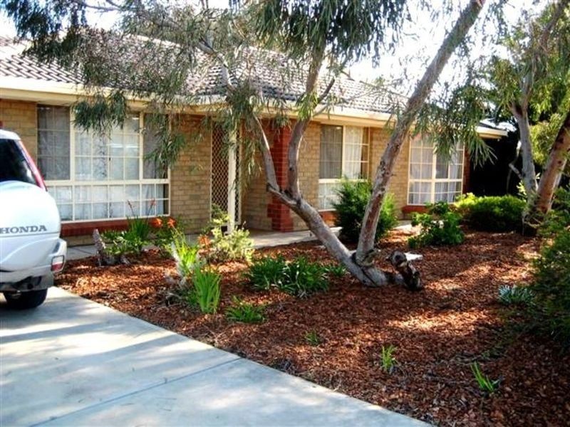 2 Clayton Street, Moonta Bay SA 5558