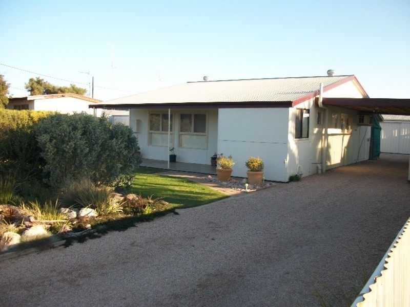 33 Woodforde Drive, North Beach SA 5556