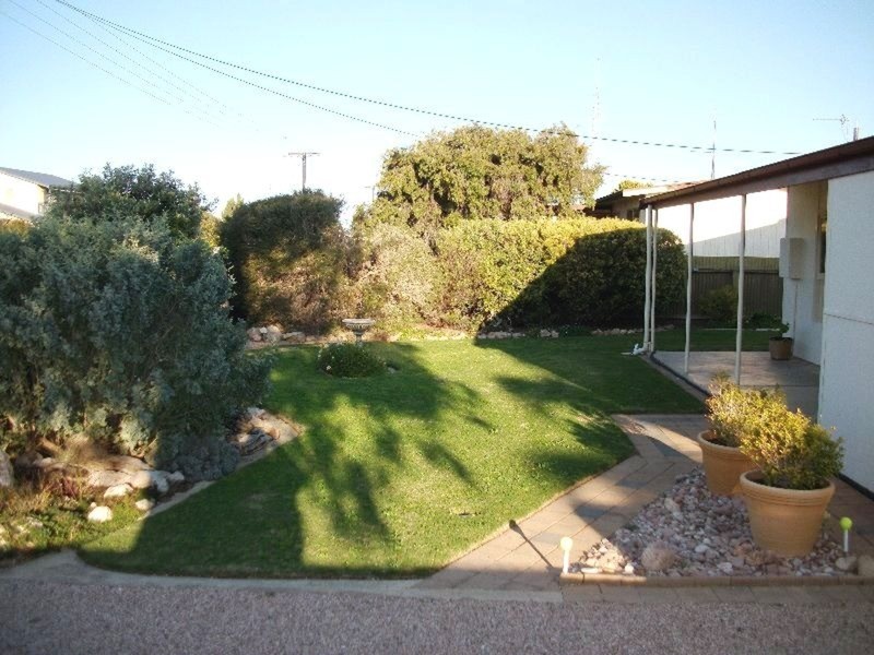 33 Woodforde Drive, North Beach SA 5556