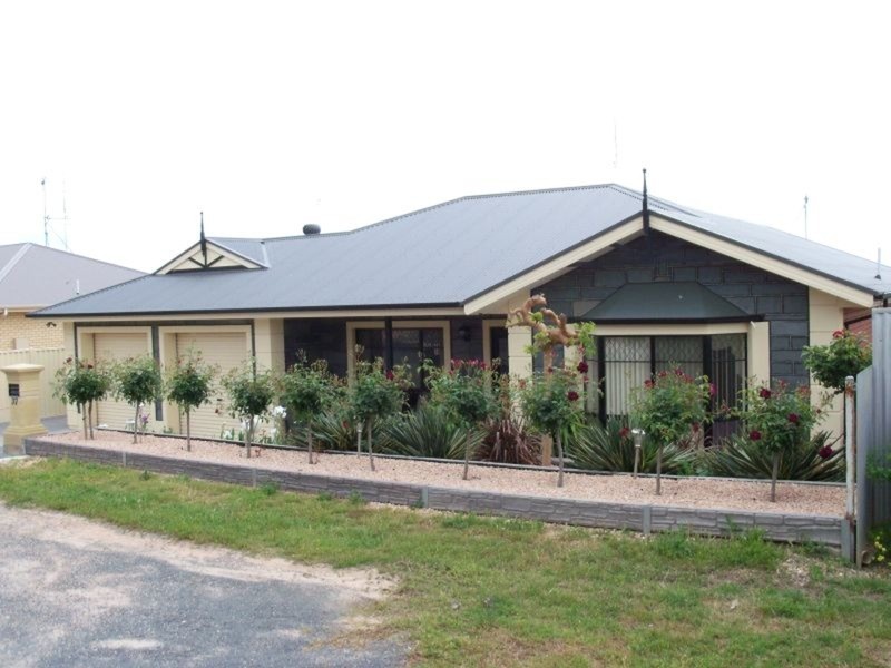 37 Victoria Street, Moonta Bay SA 5558