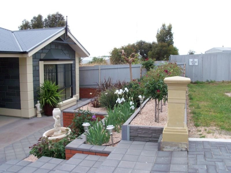 37 Victoria Street, Moonta Bay SA 5558