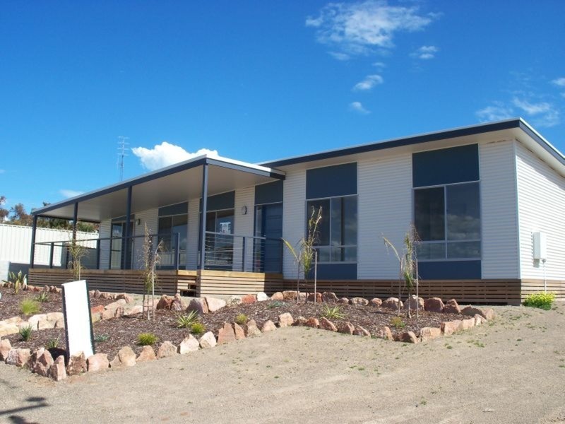 3 Chapple Street, Moonta Bay SA 5558