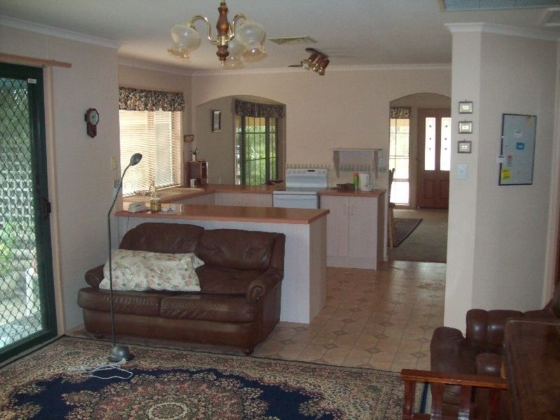 8 North East Terrace, Bute SA 5560