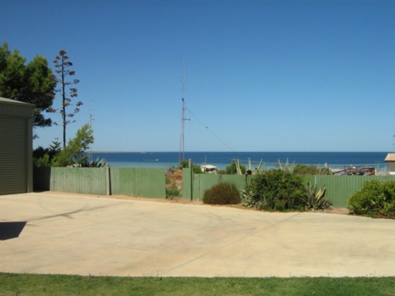 .4 Gloria Avenue, North Beach SA 5556