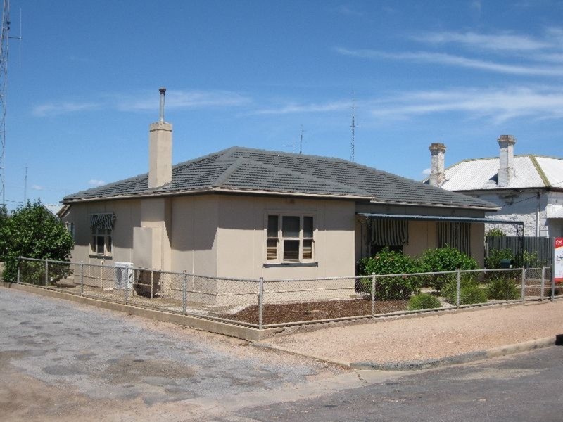26 Hallett Street, Kadina SA 5554