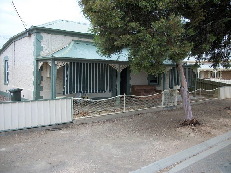 15 Stirling Street, Wallaroo SA 5556