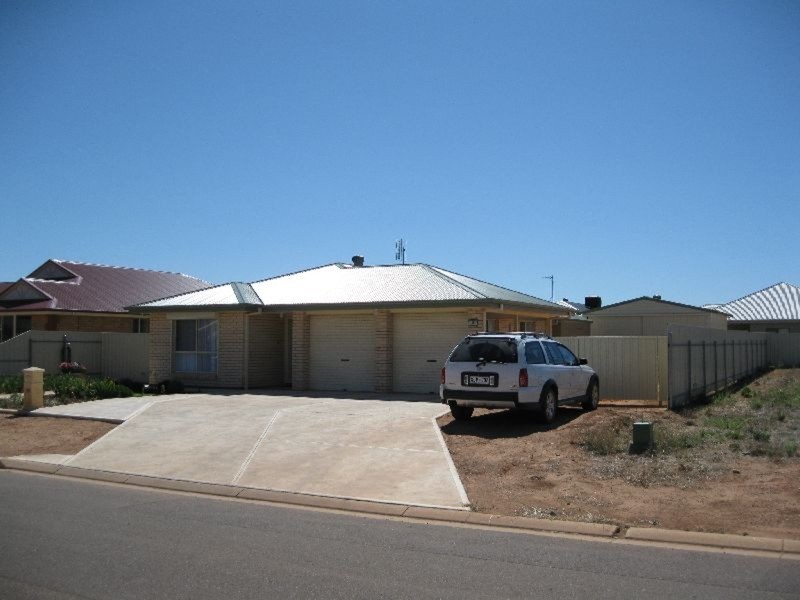 18 John Olsen Drive, Kadina SA 5554