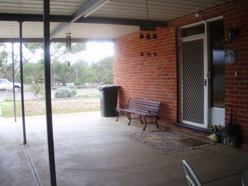 22 North West Terrace, Bute SA 5560