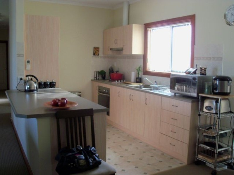 4 Reynolds Street, Moonta Bay SA 5558