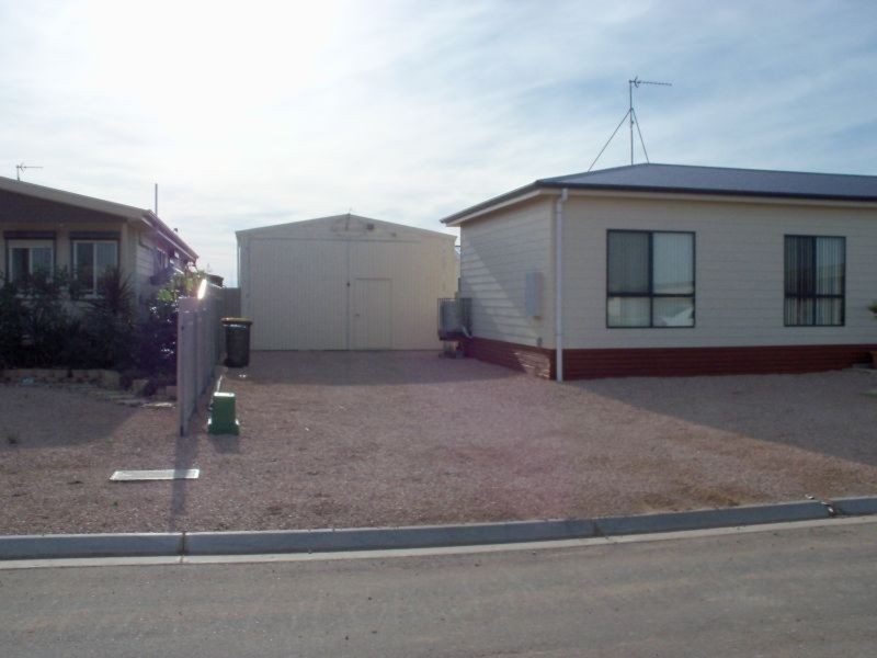 4 Reynolds Street, Moonta Bay SA 5558