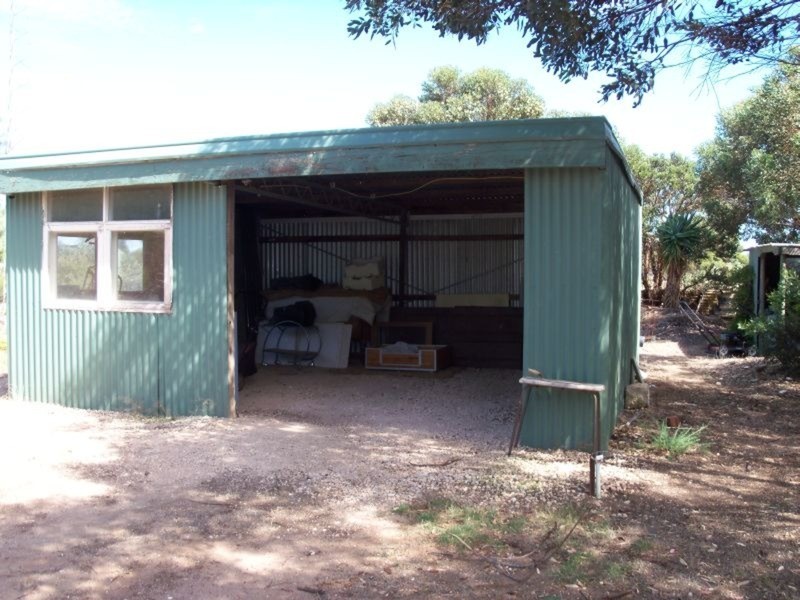 2 Deeble Street, Moonta Mines SA 5558