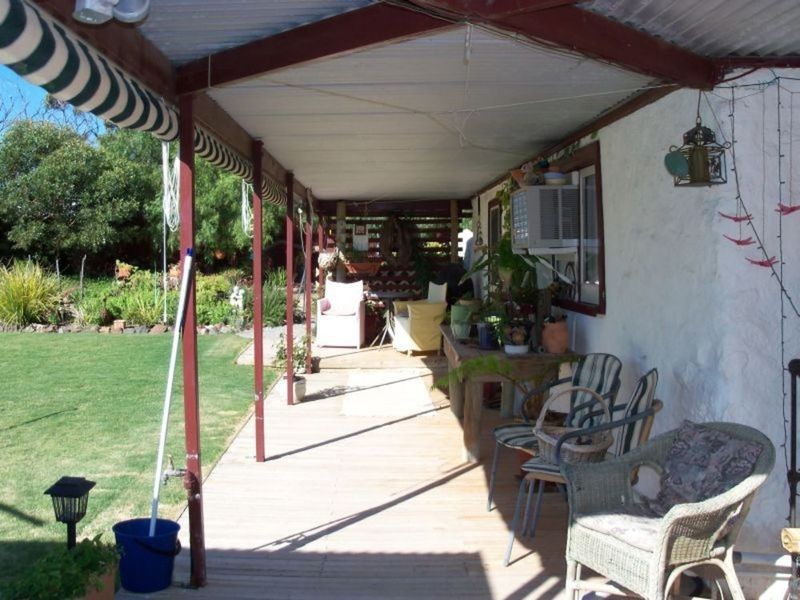 23 Kadina Road, Moonta SA 5558