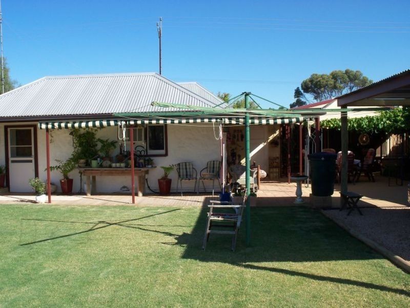 23 Kadina Road, Moonta SA 5558