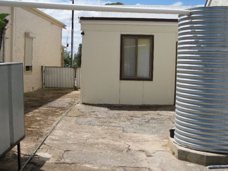 9 Robert Street, Moonta SA 5558