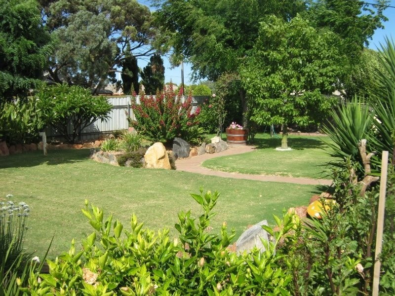 2 Tucker Parade, Kadina SA 5554