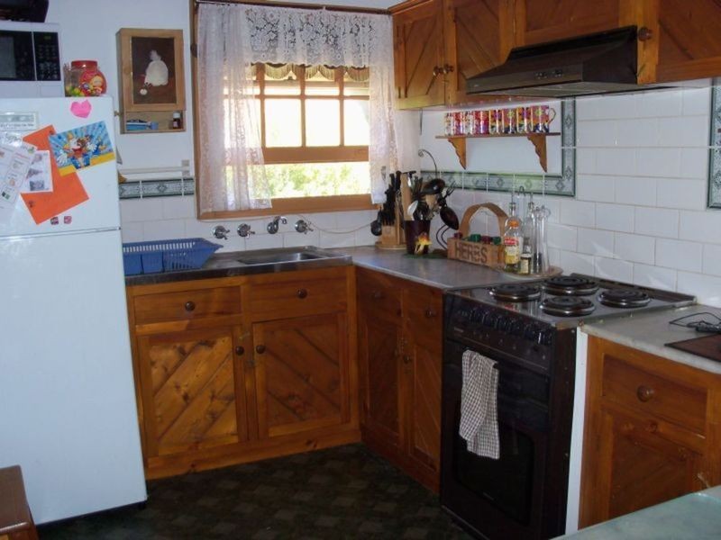 556 Milne Street, Moonta Mines SA 5558