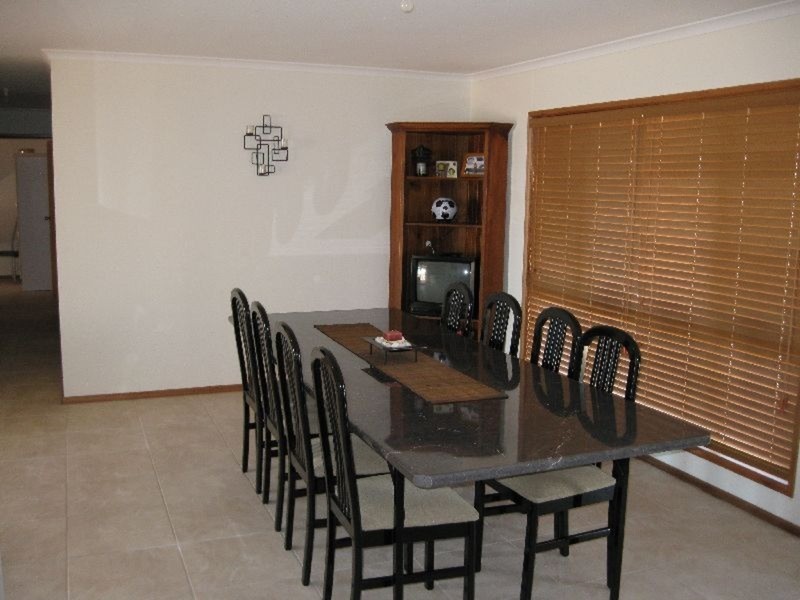31 Islesworth Street, North Beach SA 5556