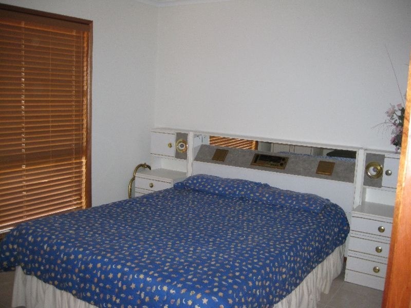 31 Islesworth Street, North Beach SA 5556