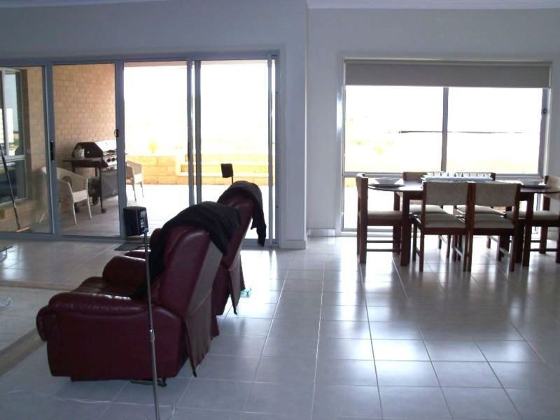 12 Bray Street, Moonta Bay SA 5558