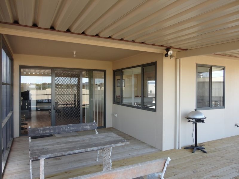 19 Reynolds Street, Moonta Bay SA 5558