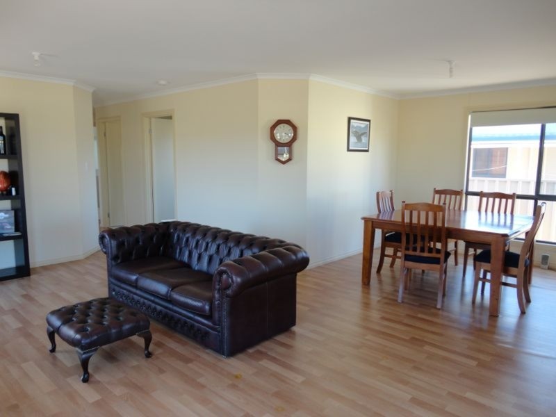 19 Reynolds Street, Moonta Bay SA 5558