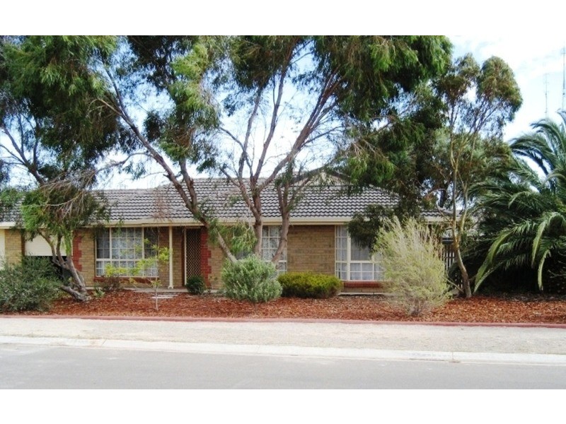 No. 2 Clayton Street, Moonta Bay SA 5558