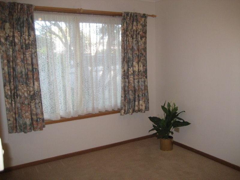 No. 2 Clayton Street, Moonta Bay SA 5558