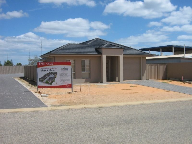 4 Bagot Street, Wallaroo SA 5556