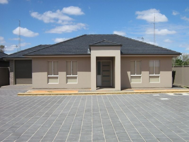 4 Bagot Street, Wallaroo SA 5556