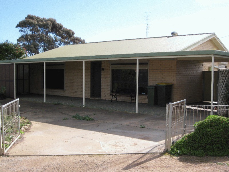 1 Adelaide Street, Wallaroo SA 5556
