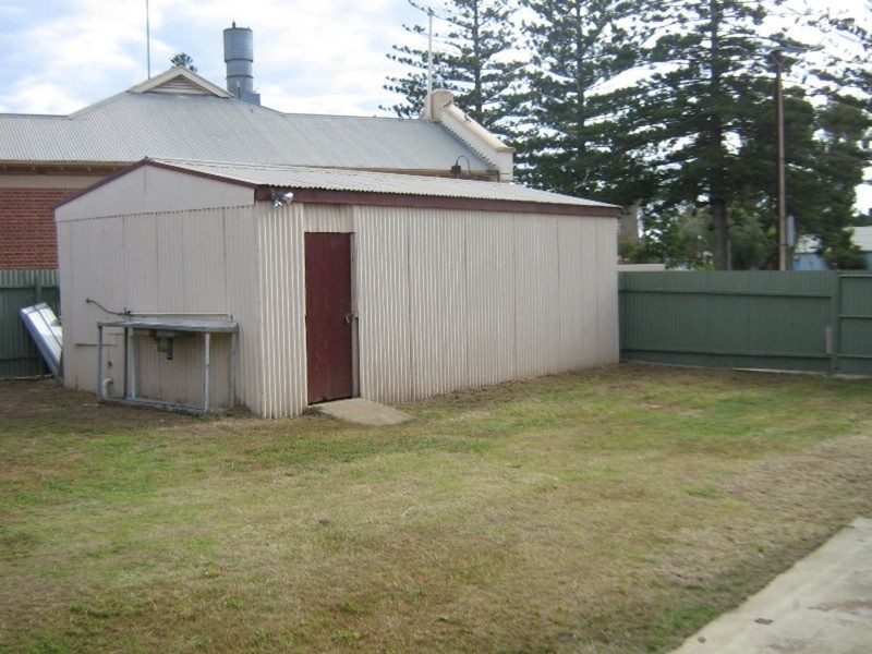 24 John Terrace, Wallaroo SA 5556