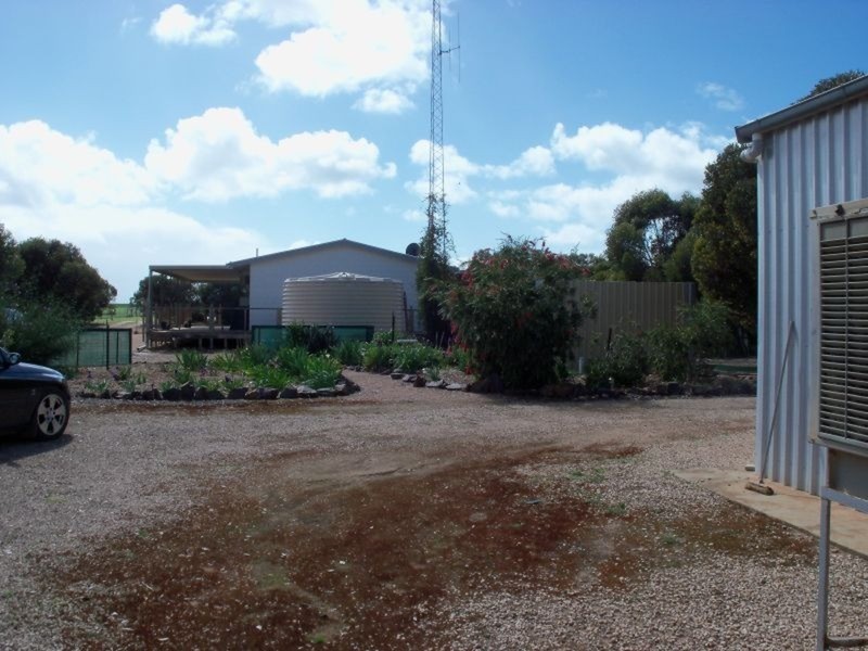 16-18 Muddy Lane, North Moonta SA 5558