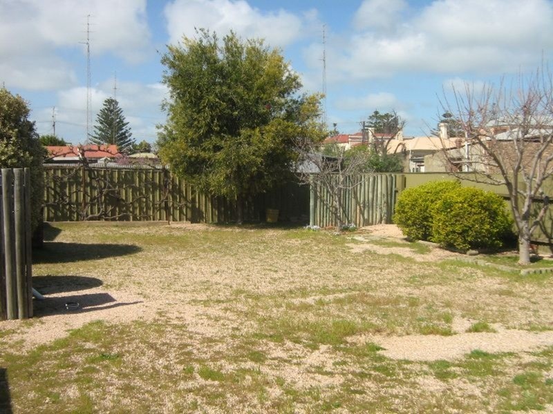 8  Elizabeth Street, Wallaroo SA 5556