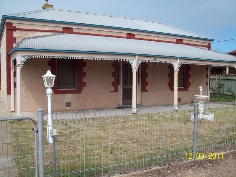 21 Stirling Street, Wallaroo SA 5556