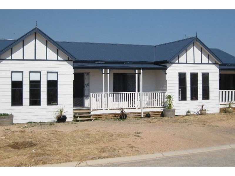 1 Stevens  Drive, Wallaroo SA 5556