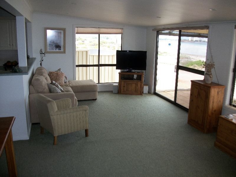 58 Esplanade, North Beach, Wallaroo SA 5556