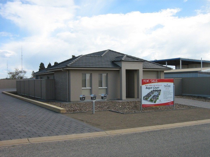 1/4 Bagot Street, Wallaroo SA 5556