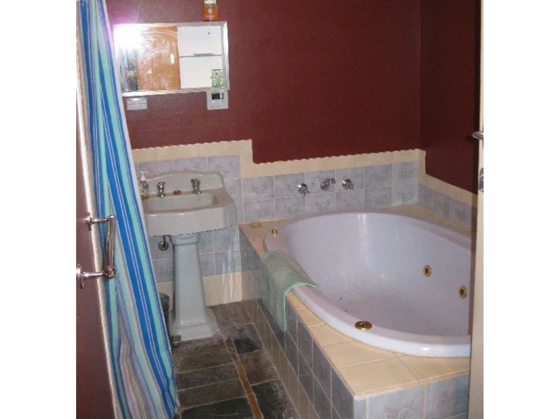 31 Seventh Street, Morgan SA 5320